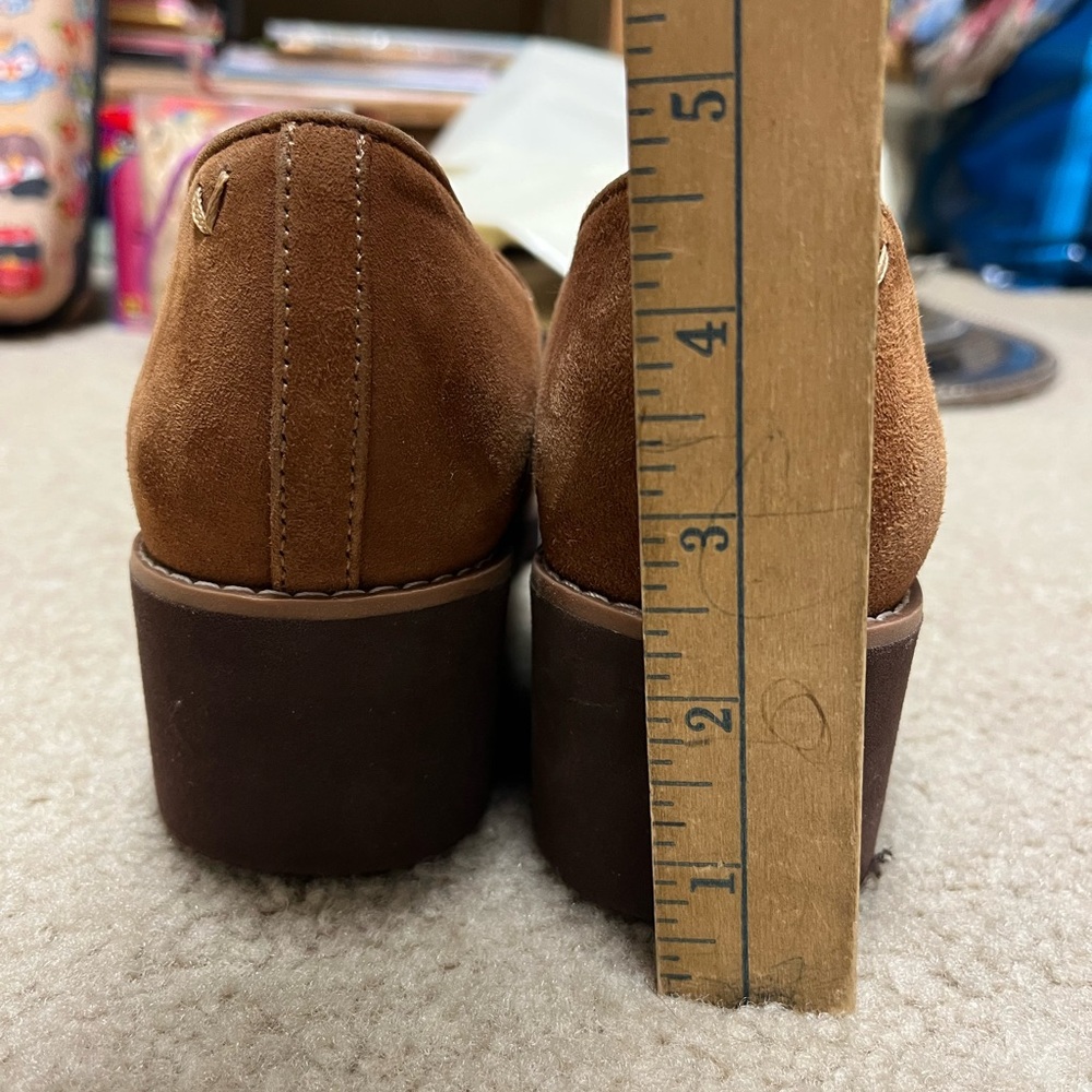 Vionic Wedges Suede Slip-On Size 6 - Picture 8 of 9